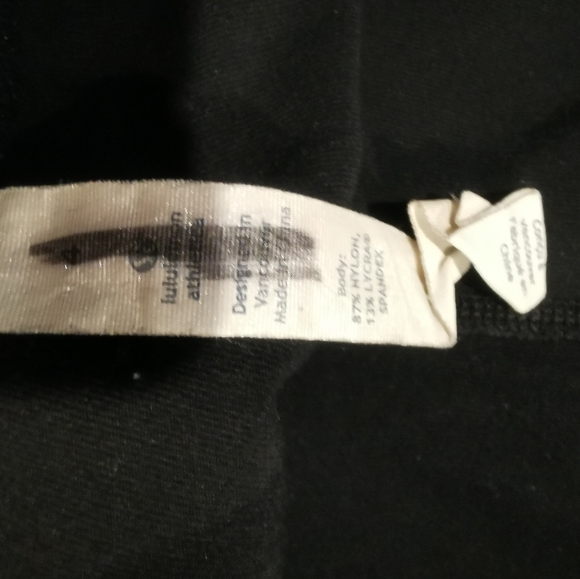 Lululemon shorts - Picture 3 of 4